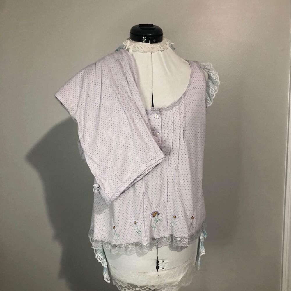 Large Lati Fashion Women Sleepwear Set Sleeveless Purple with Dots C3977
